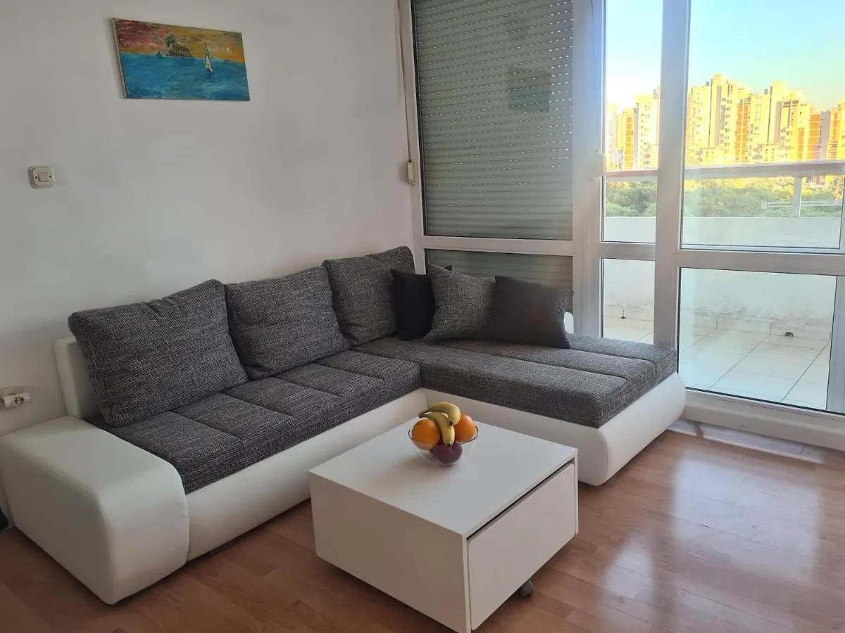 Apartment Apartmani Domink